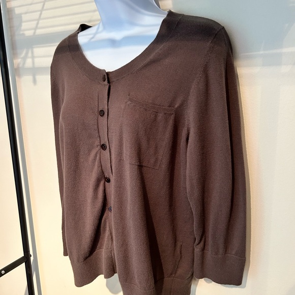 Gap Women’s Brown Cardigan Size Large - Picture 2 of 9
